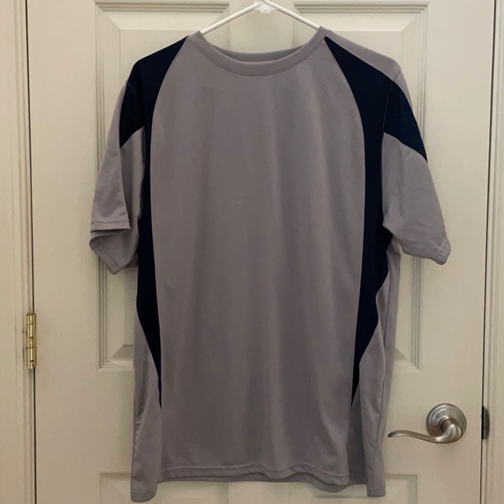 Boombah size M men’s dry wick short sleeve shirt